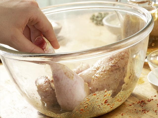 Préparation recette libanaise poulet aux pois chiches, pistaches et oignons rouges étape 4